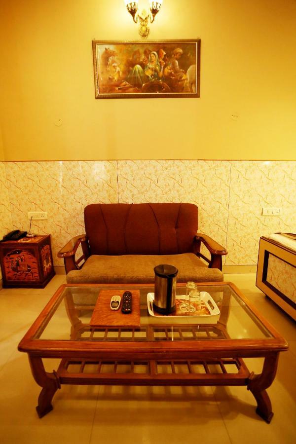 Hotel Golden Heritage Jaipur Ngoại thất bức ảnh